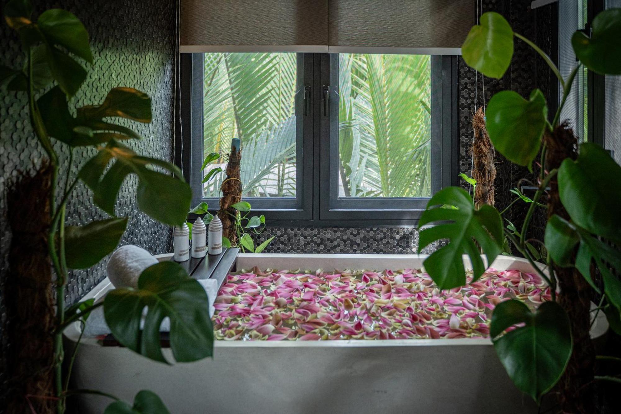 Rivertree Villa & Resort Kampot Exterior photo