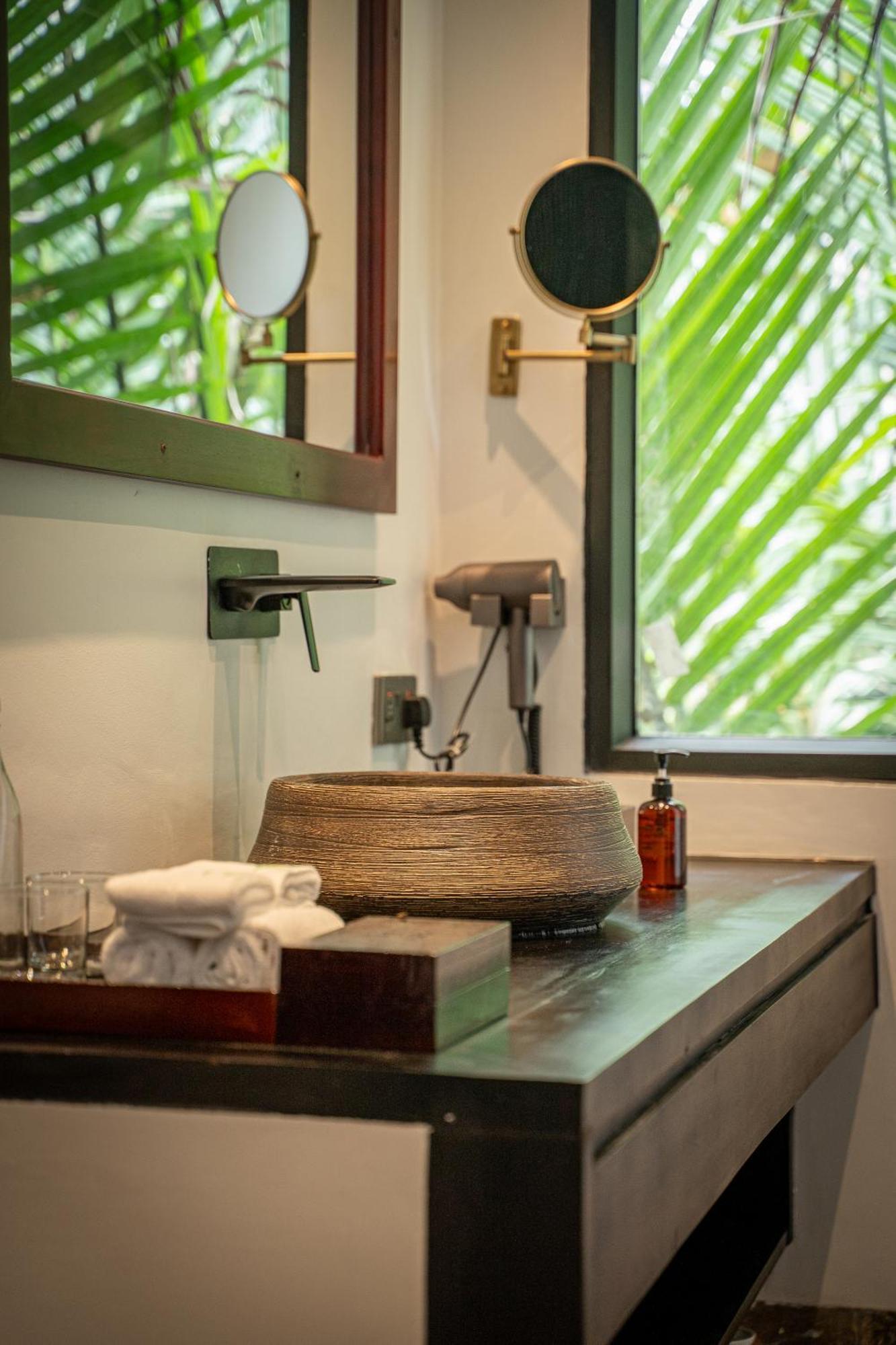 Rivertree Villa & Resort Kampot Exterior photo
